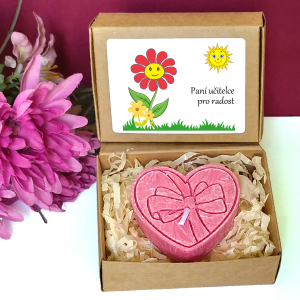 KYTIČKA ČERVENÁ - srdíčko pro učitelku ve školce