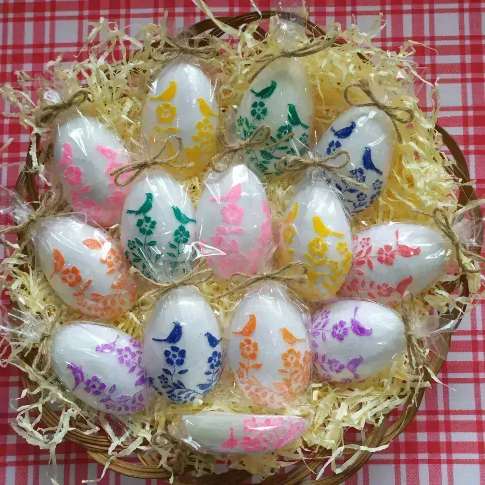 Plovoucí svíčka - půlvajíčko s ptáčky (růžová)