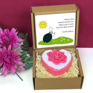 BROUČEK I. - svíčka SRDCE S RŮŽÍ pro paní učitelku